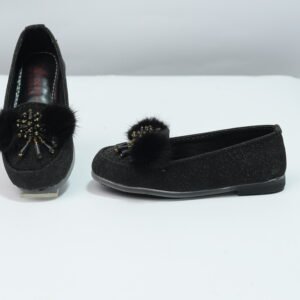 Alternative view of black fancy pumps