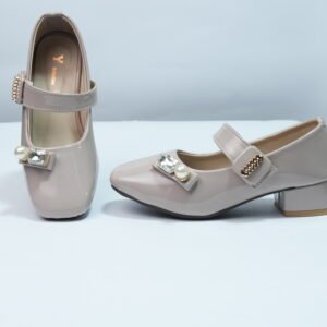 Alternative view of creamy color Fancy Heel Sandal