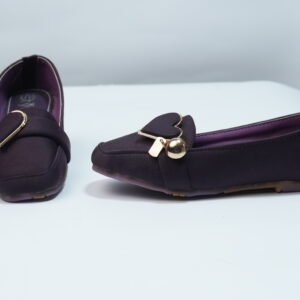 Alternative view of purple with heart casual pumps